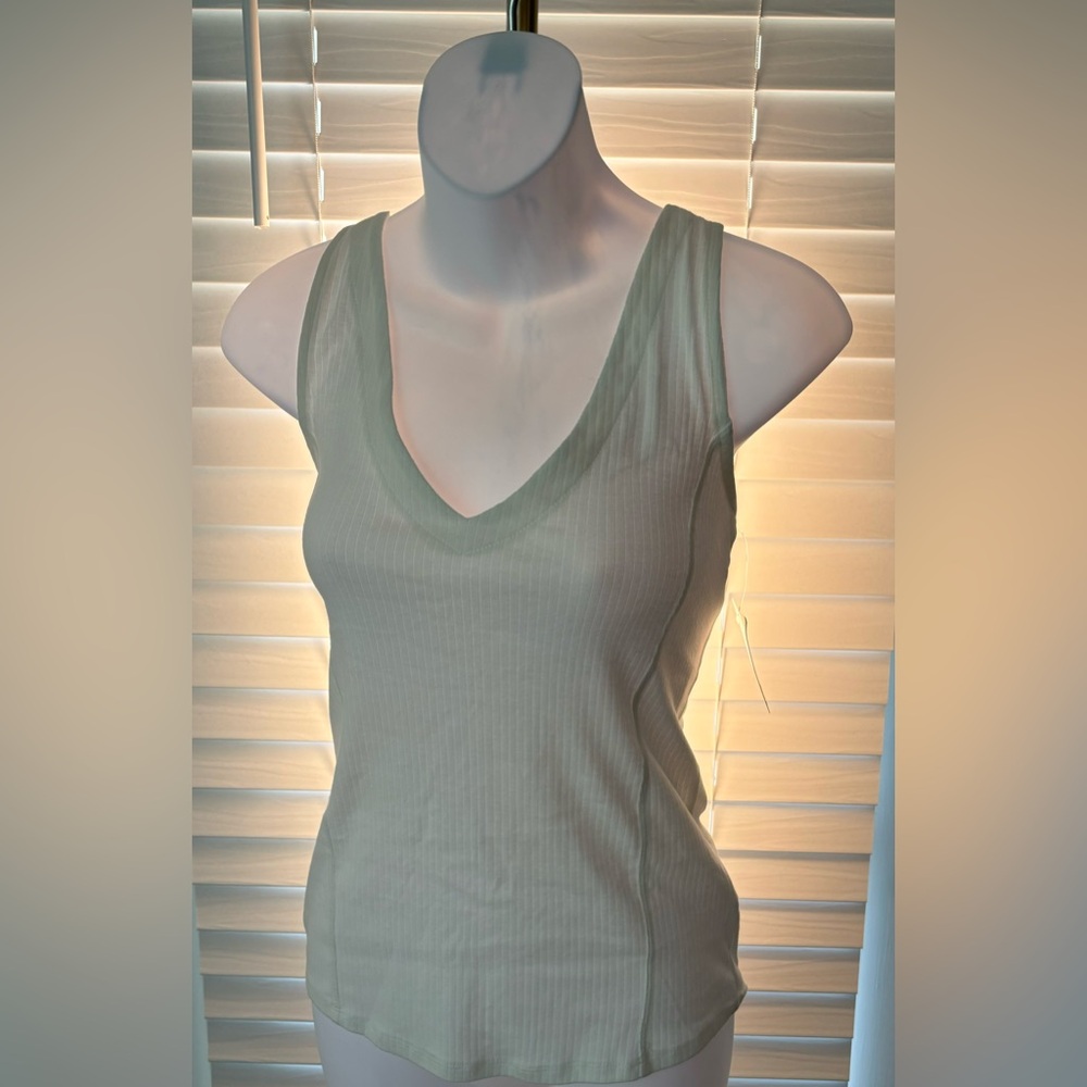 🪿Free People~Tank Top